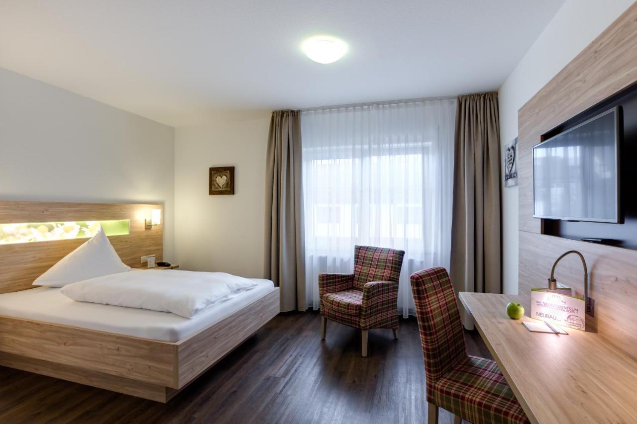 Edelfinger Hof Hotell Bad Mergentheim Exteriör bild